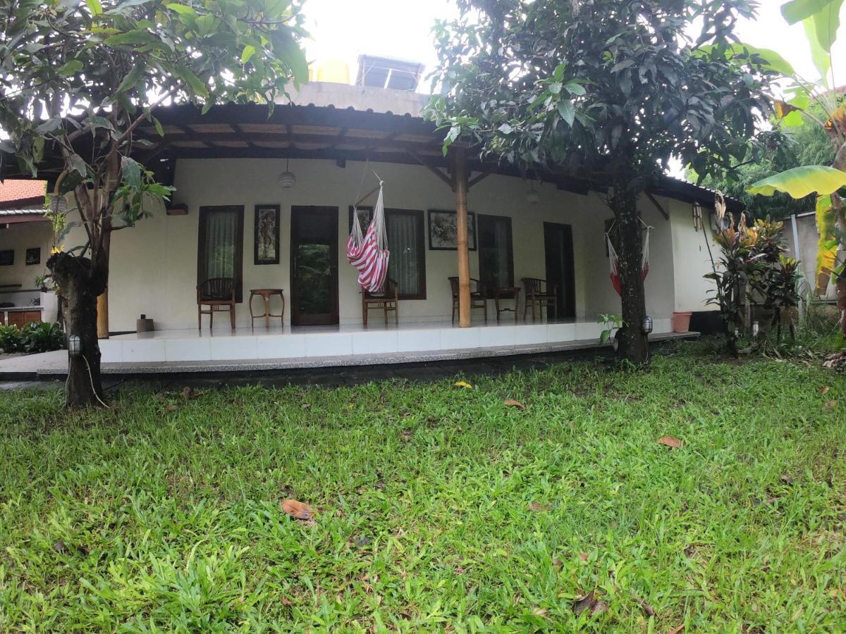 Honey Home Stay Canggu Екстериор снимка