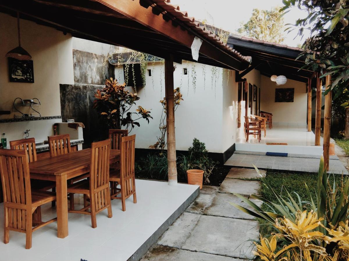 Honey Home Stay Canggu Екстериор снимка