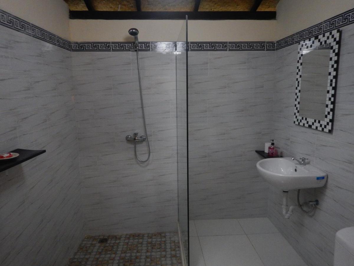 Honey Home Stay Canggu Екстериор снимка